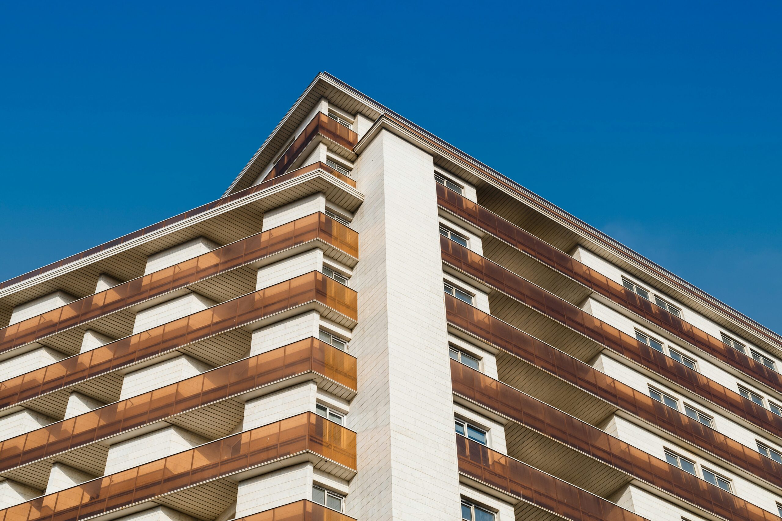 Residential building by AVANI
